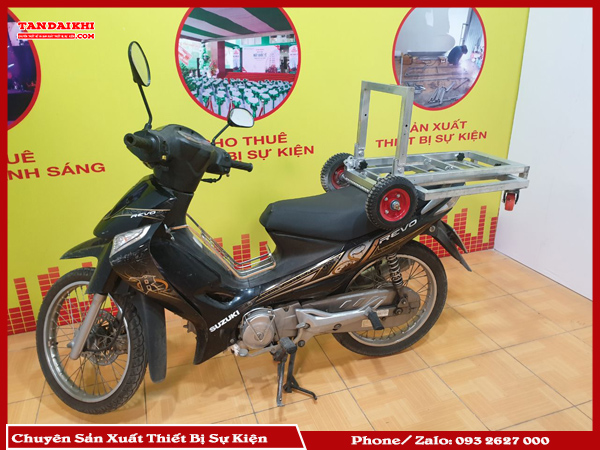 B&aacute;n Xe Đẩy Ghế Sự Kiện Chịu Tải Cao Gi&uacute;p Tiết Kiệm Nh&acirc;n Lực, Thời Gian, Bảo Vệ Ghế V&agrave; N&acirc;ng Cao Chuy&ecirc;n Nghiệp. Sản Phẩm Khung Th&eacute;p Chịu Lực, B&aacute;nh Xe Chịu Tải Lớn, Gấp Gọn Tiện Lợi. T&acirc;n Đại Kh&iacute; Cung Cấp Đa Dạng Model, Tư Vấn Nhanh, Lắp Đặt Chuy&ecirc;n Nghiệp V&agrave; Bảo H&agrave;nh D&agrave;i Hạn. Li&ecirc;n Hệ Ngay Để B&aacute;o Gi&aacute;!