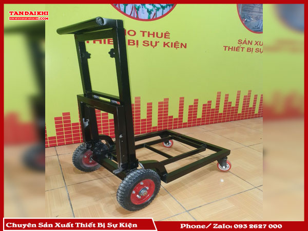 B&aacute;n Xe Đẩy Ghế Sự Kiện Chịu Tải Cao Gi&uacute;p Tiết Kiệm Nh&acirc;n Lực, Thời Gian, Bảo Vệ Ghế V&agrave; N&acirc;ng Cao Chuy&ecirc;n Nghiệp. Sản Phẩm Khung Th&eacute;p Chịu Lực, B&aacute;nh Xe Chịu Tải Lớn, Gấp Gọn Tiện Lợi. T&acirc;n Đại Kh&iacute; Cung Cấp Đa Dạng Model, Tư Vấn Nhanh, Lắp Đặt Chuy&ecirc;n Nghiệp V&agrave; Bảo H&agrave;nh D&agrave;i Hạn. Li&ecirc;n Hệ Ngay Để B&aacute;o Gi&aacute;!
