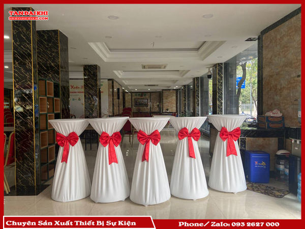 C&oacute; N&ecirc;n Đầu Tư B&agrave;n Bar Cho C&ocirc;ng Ty Tổ Chức Sự Kiện? Đầu Tư B&agrave;n Bar Gi&uacute;p Tạo Kh&ocirc;ng Gian Chuy&ecirc;n Nghiệp, Linh Hoạt Trong Việc Tổ Chức Sự Kiện V&agrave; Tiết Kiệm Chi Ph&iacute; D&agrave;i Hạn. B&agrave;n Bar C&ograve;n Mang Lại Cơ Hội Giao Lưu Cho Kh&aacute;ch Mời, N&acirc;ng Cao Chất Lượng Sự Kiện V&agrave; Thương Hiệu C&ocirc;ng Ty.