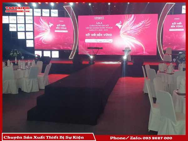 Hướng Dẫn Mua Sân Khấu Cho Trường Học Giúp Bạn Lựa Chọn Sân Khấu Phù Hợp Cho Các Sự Kiện. Cần Xác Định Nhu Cầu Sử Dụng, Kích Thước, Vật Liệu, Tính Năng Và Tìm Nhà Cung Cấp Uy Tín. Tân Đại Khí Cung Cấp Sân Khấu Chất Lượng, Thiết Kế Linh Hoạt, Hỗ Trợ Báo Giá Và Lắp Đặt Chuyên Nghiệp.