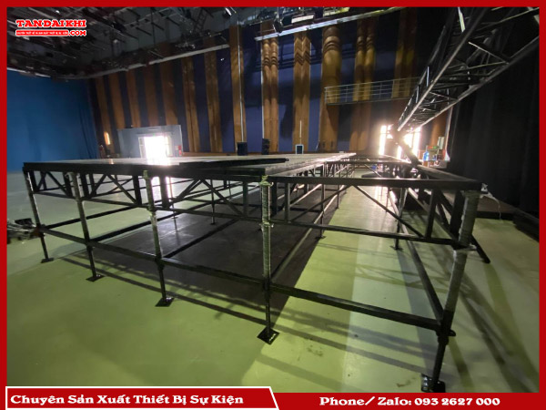 Kinh Nghiệm Chọn Mua S&acirc;n Khấu Di Động Bao Gồm Độ Bền V&agrave; Khả Năng Chịu Tải, Ph&ugrave; Hợp Với Loại H&igrave;nh Sự Kiện. Ưu Ti&ecirc;n S&acirc;n Khấu Lắp Đặt Nhanh, Dễ Vận Chuyển, Chất Liệu  Để Sử Dụng L&acirc;u D&agrave;i. H&atilde;y Chọn Nh&agrave; Cung Cấp Uy T&iacute;n Để Được Bảo Tr&igrave; V&agrave; Hỗ Trợ Kỹ Thuật Tốt.
