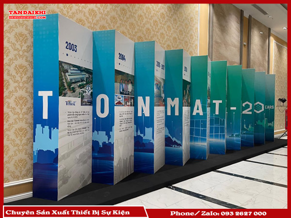 Dịch Vụ B&aacute;n Khung Backdrop Lắp R&aacute;p Của T&acirc;n Đại Kh&iacute; Mang Đến Giải Ph&aacute;p Linh Hoạt, Dễ D&agrave;ng Lắp Đặt V&agrave; Gỡ Bỏ. Khung Được Thiết Kế Chắc Chắn, C&oacute; Thể Điều Chỉnh K&iacute;ch Thước Theo Y&ecirc;u Cầu, Ph&ugrave; Hợp Cho Nhiều Sự . Sản Phẩm Đảm Bảo T&iacute;nh Thẩm Mỹ V&agrave; Tiện &Iacute;ch, Gi&uacute;p L&agrave;m Nổi Bật Kh&ocirc;ng Gian.