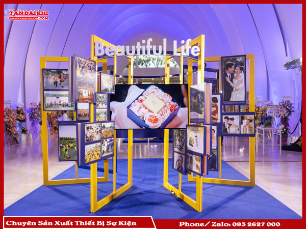 Dịch Vụ B&aacute;n Khung Backdrop Lắp R&aacute;p Của T&acirc;n Đại Kh&iacute; Mang Đến Giải Ph&aacute;p Linh Hoạt, Dễ D&agrave;ng Lắp Đặt V&agrave; Gỡ Bỏ. Khung Được Thiết Kế Chắc Chắn, C&oacute; Thể Điều Chỉnh K&iacute;ch Thước Theo Y&ecirc;u Cầu, Ph&ugrave; Hợp Cho Nhiều Sự . Sản Phẩm Đảm Bảo T&iacute;nh Thẩm Mỹ V&agrave; Tiện &Iacute;ch, Gi&uacute;p L&agrave;m Nổi Bật Kh&ocirc;ng Gian.