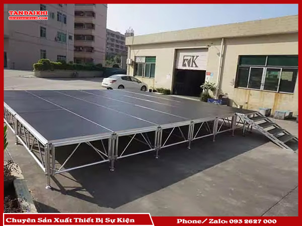 Mua Sân Khấu Sự Kiện Ngoài Trời 4