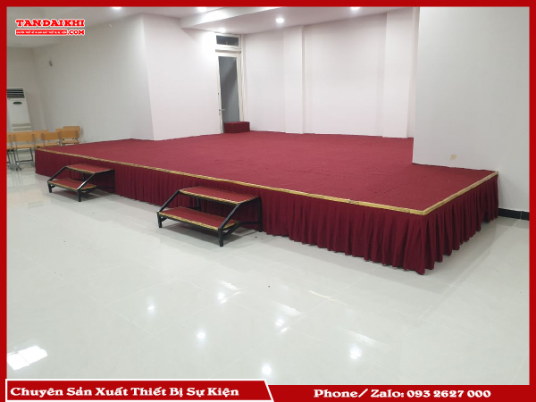 b&aacute;n s&acirc;n khấu di động gi&aacute; rẻ 10