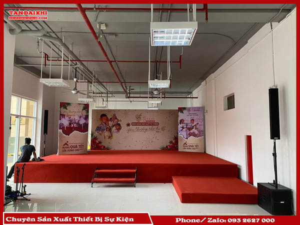 Bàn Giao Sân Khấu Công Ty Sự Kiện Hoàng Phát