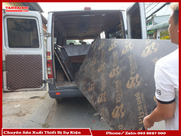 Bàn Giao Sân Khấu Sự Kiện Cho Công Ty Sự Kiện Ace 4