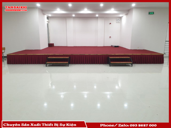 Sân Khấu Hội Trường Trường Trung Cấp Việt - Hàn Phú Quốc